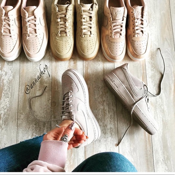 Nike Shoes - NWT Nike Air Force 1 Suede Rare